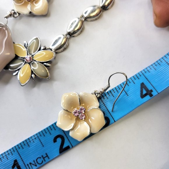 Floral Necklace Enamel Statement Necklace and Earrings Set - Picture 13 of 14